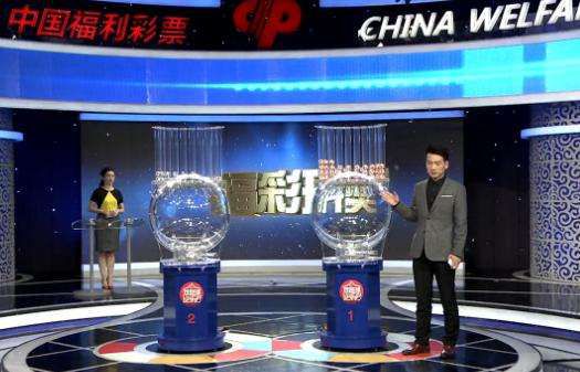 德甲积分榜：药厂联赛8连胜再超拜仁登顶 柏林联终结9连败仍倒二德甲第12轮，多特4-2门兴、弗赖堡1-1达姆施塔特、柏林联1-1奥格斯堡、不莱梅0-3勒沃库森、沃尔夫斯堡2-1莱比锡。